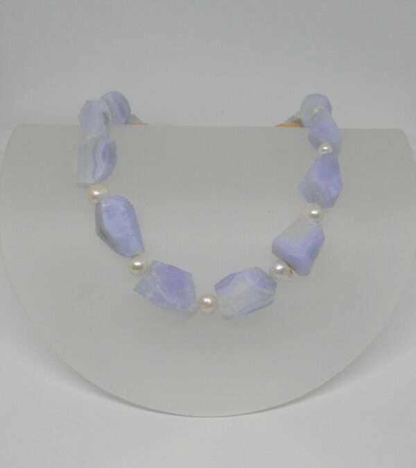 Collier Chalcedon hellblau
